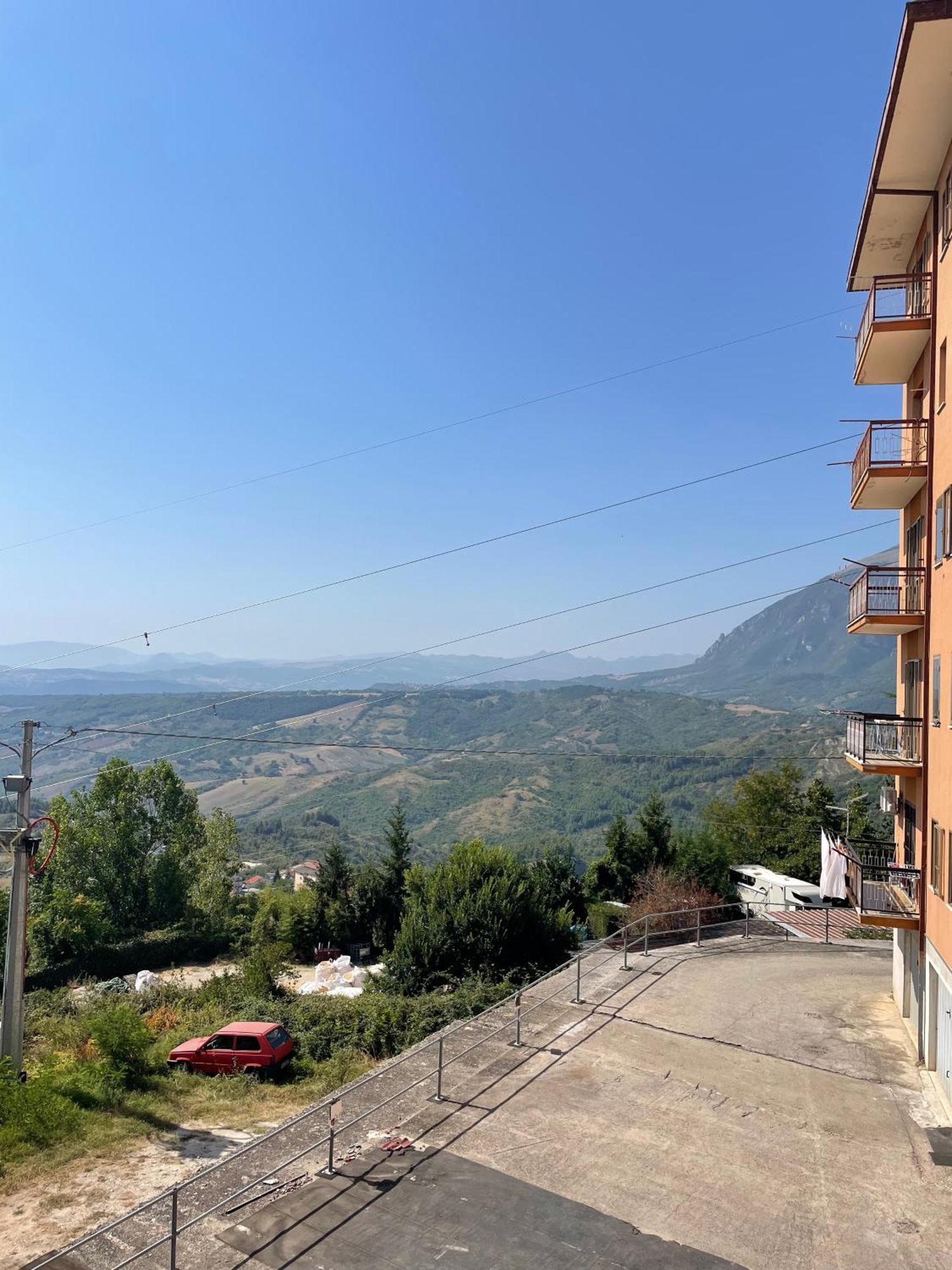 37Suited Guardiagrele Exterior foto